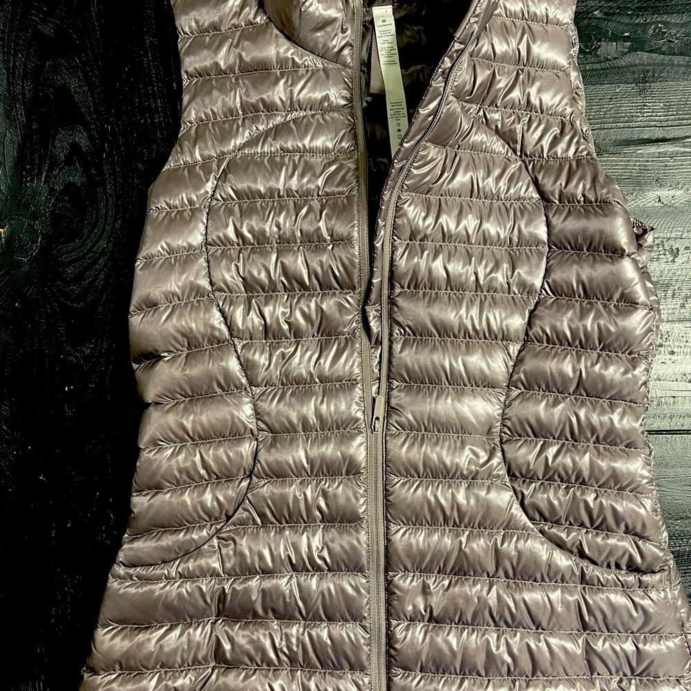 Lululemon vest. Worn one time but too small.